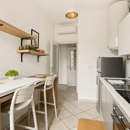 T1 Au Coeur Du Vieux-nice & Pres De La Apartamento