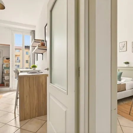 T1 Au Coeur Du Vieux-nice & Pres De La Apartamento Niza